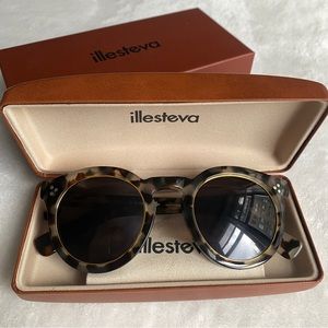 Illesteva Leonard II Ring Sunglasses in White Tortoise/Grey